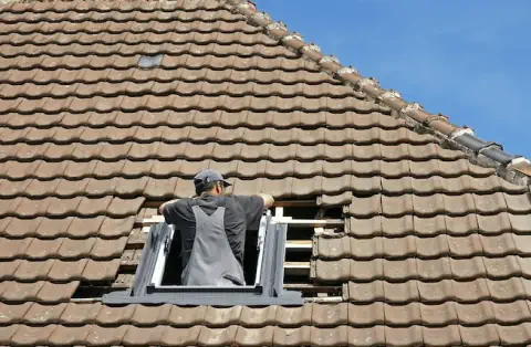 Pose de velux - Saint-Vivien